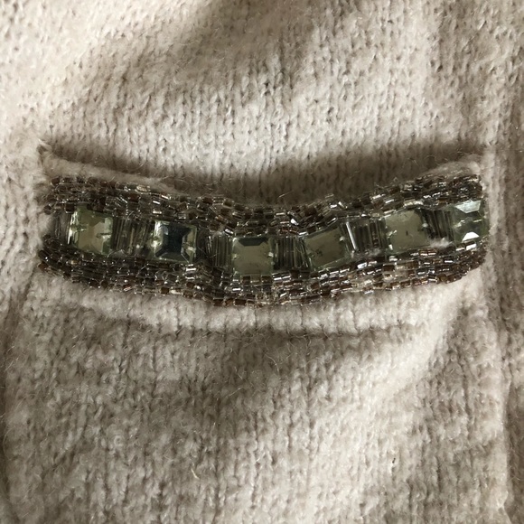 Sweater - Picture 4 of 4